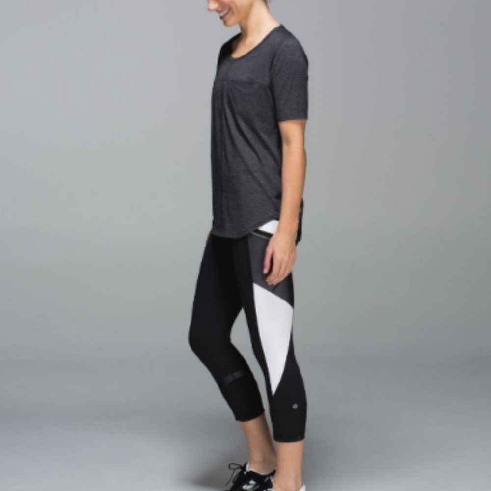 Lululemon Inspire Crop - Black and White